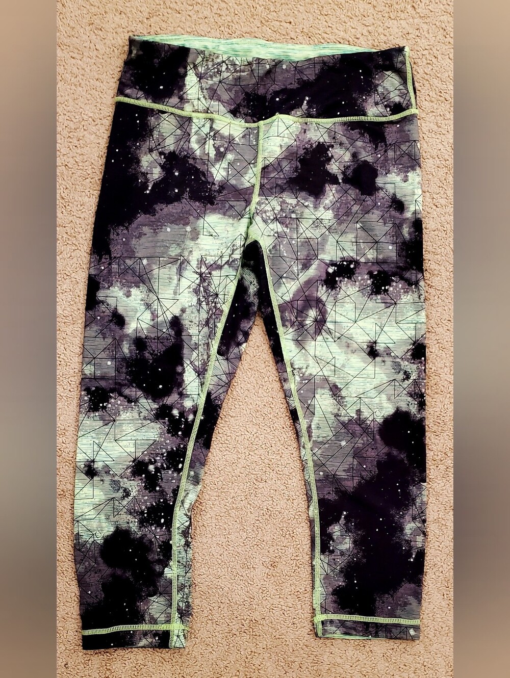 Active Life Black & Mint Abstract Geo-Print Leggings
